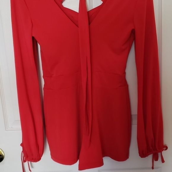 Guess dressy, red, open sleeve romper - Picture 7 of 8